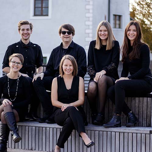 Gruppenfoto anders_chor sitzend, Farbe